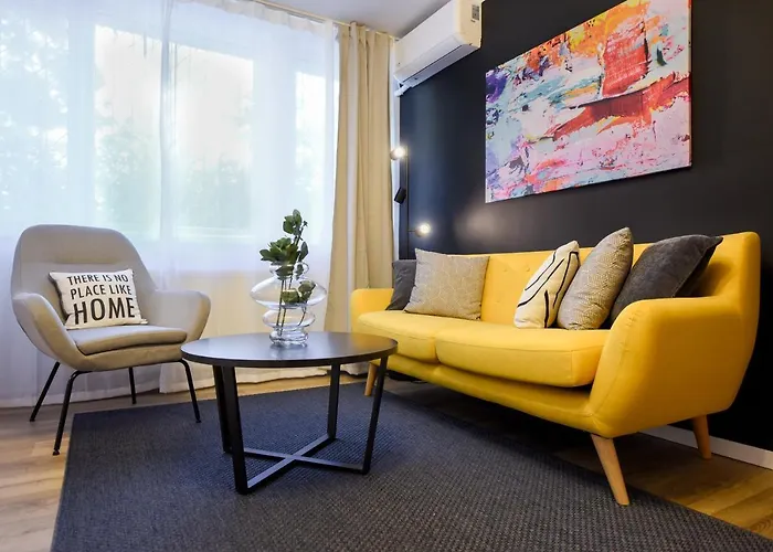 Apartment Lemonade - Stylish 1br In Obor District