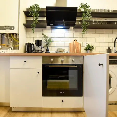 아파트 Lemonade - Stylish 1br In Obor District